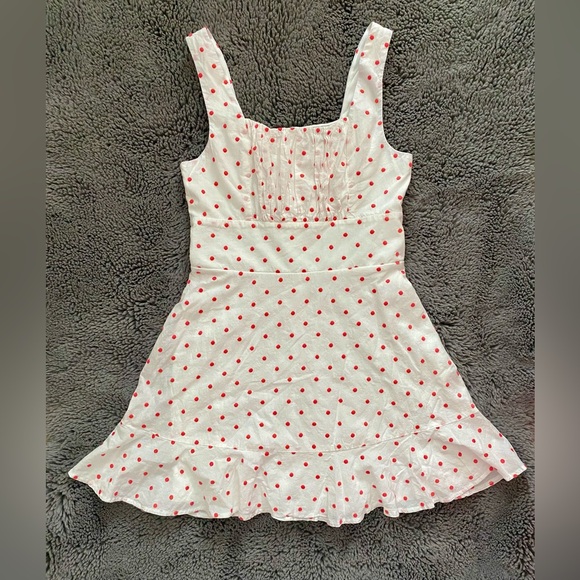 NWOT TRIXXI WHITE AND PINK POLKA DOT MINI SUNDRESS // SIZE SMALL💗 - Picture 5 of 5
